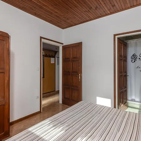 Apartment In With Kitchen