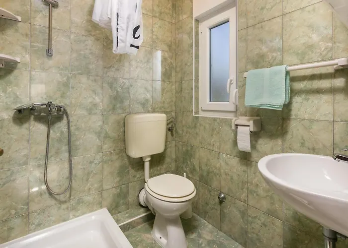 In With Kitchen Apartament Banjol